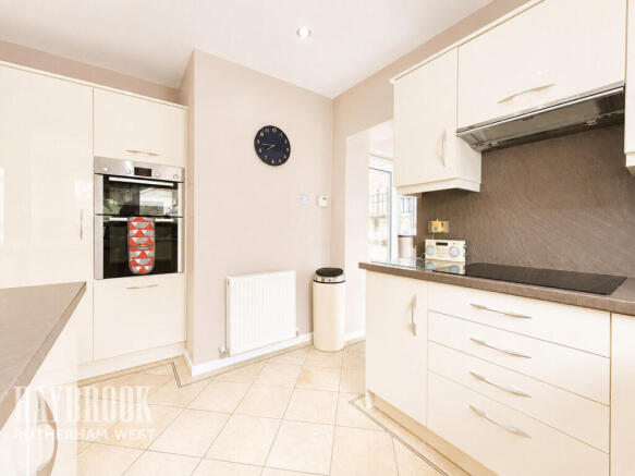 3 bed Detached Bungalow for sale Image 7