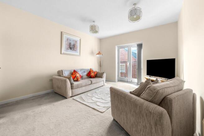 2 bed Flat for sale Image 5