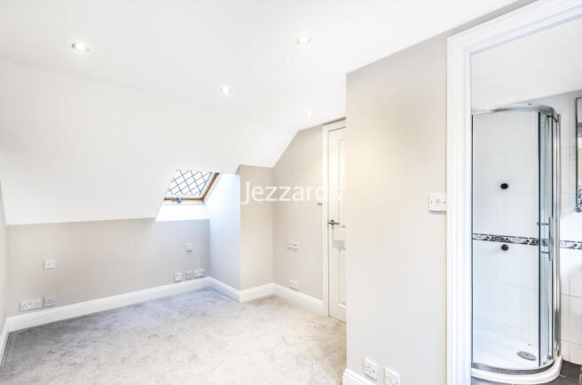 Uxbridge Road, Feltham, TW13