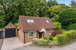 Broadway Bungalow, Stoneswood Road, Oxted RH8 0QY