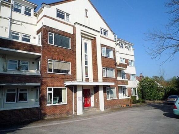 2 bed Flat to rent Image 6