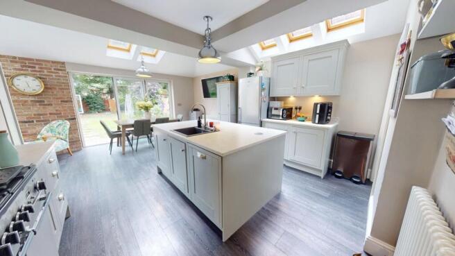 3 bed Semi-Detached for sale Image 5
