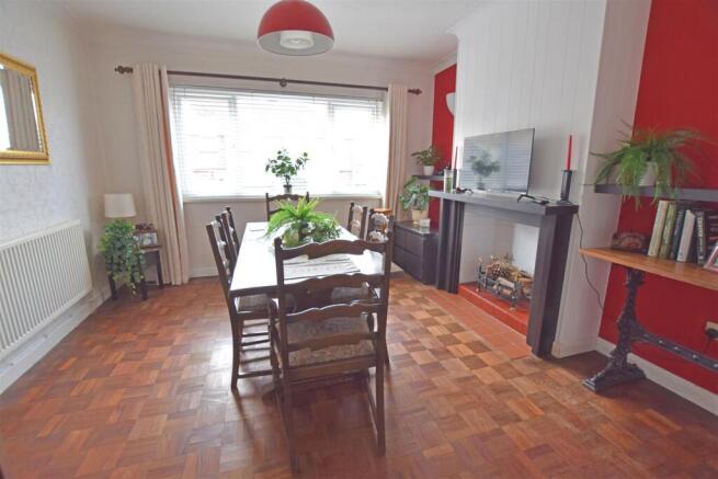 Dining Room.jpg
