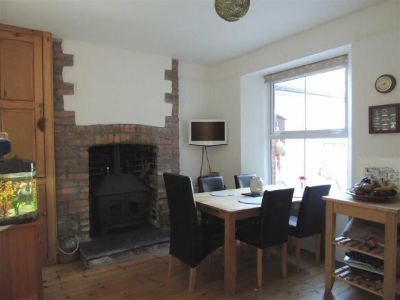 Dining Room: