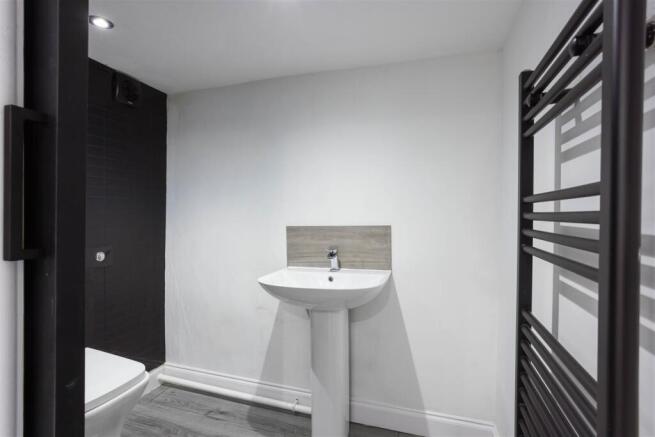 2 bed Terraced for sale Image 10