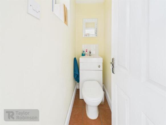 CAM02600G0-PR0435-STILL009.jpg