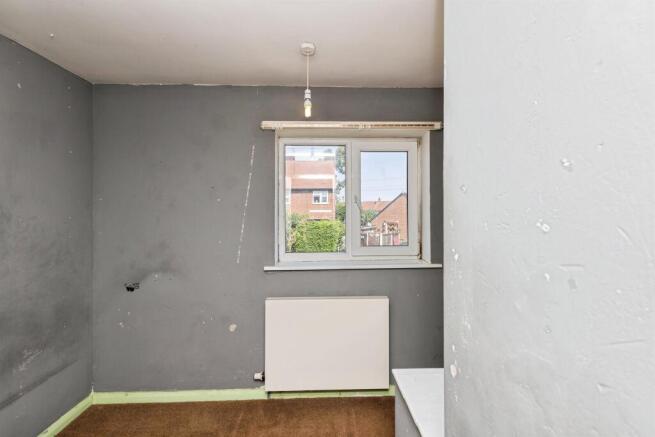 3 bed Semi-Detached for sale Image 10