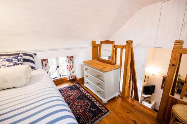 Elm Barn bedroom