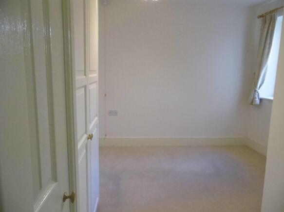 2nd bedroom