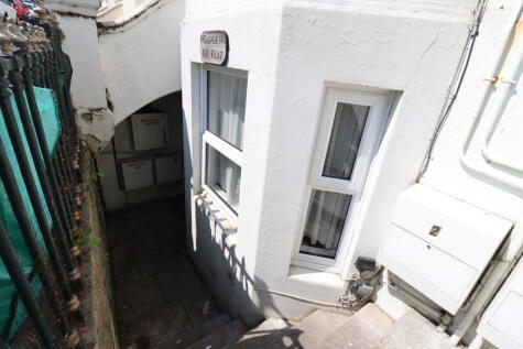 Garden Flat, George Street, Ryde, Isle Of Wight