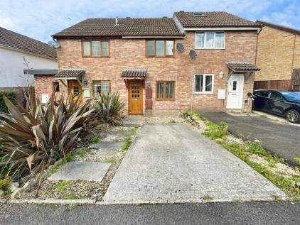 Davis Avenue, Bryncethin, CF32