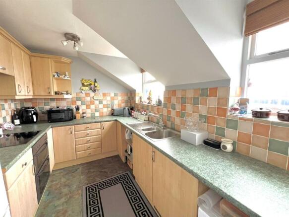1 bed Penthouse for sale Image 9