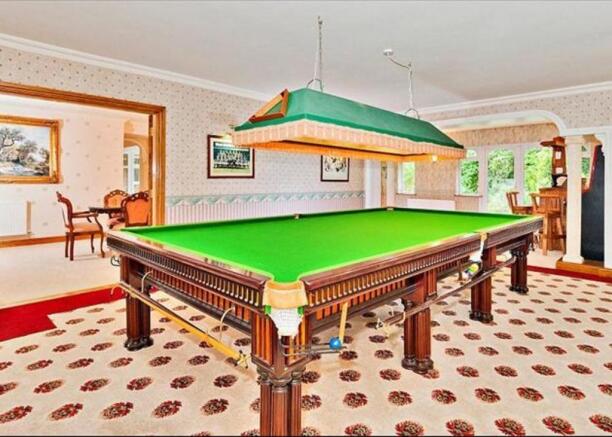 Games/Snooker Roo...