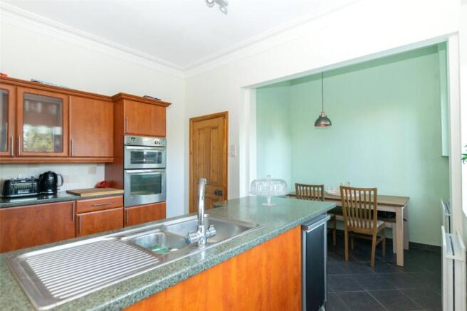 Dining/Kitchen