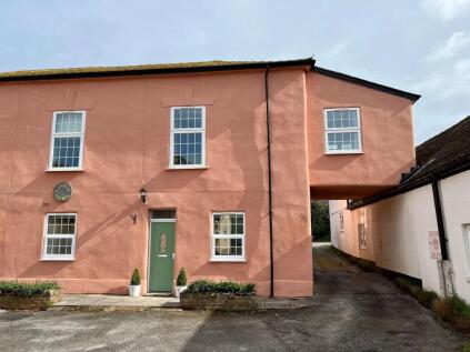 Kenton Mews, Kenton, EX6