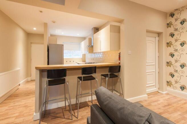 Open Kitchen with Dining Table