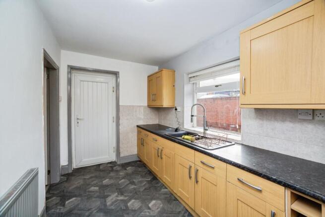 2 bed Semi-Detached for sale Image 6