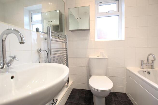 BATHROOM/W.C.