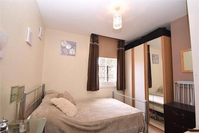 2 bed Apartment for sale Image 9