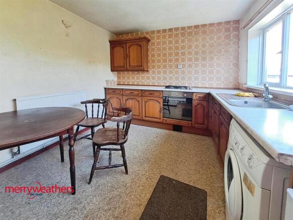3 bed Terraced for sale Image 4