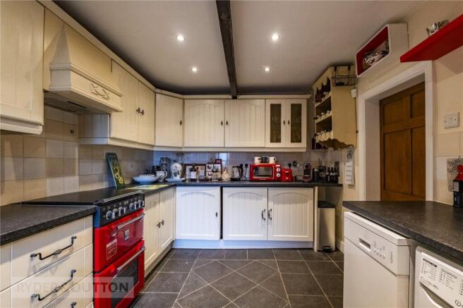 3 bed Semi-Detached for sale Image 7