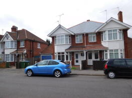 15, Dawlish Avenue, Southampton SO15 5HQ