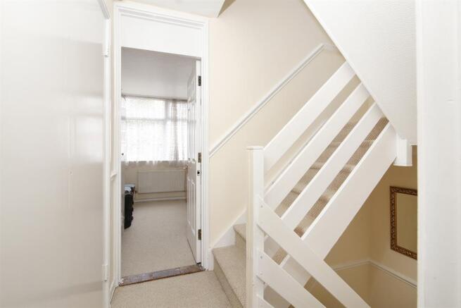 FIRST FLOOR LANDING