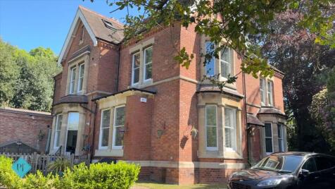North Avenue, Elm Bank, CV2