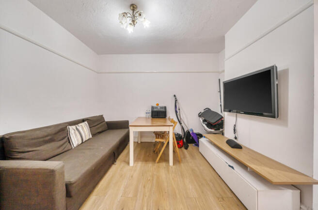 1424093-18-69aeea...