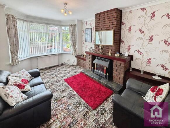 Canal Bank, Monton, M30 photo 4