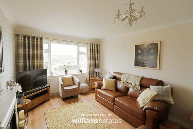 Living Room Aspect 1