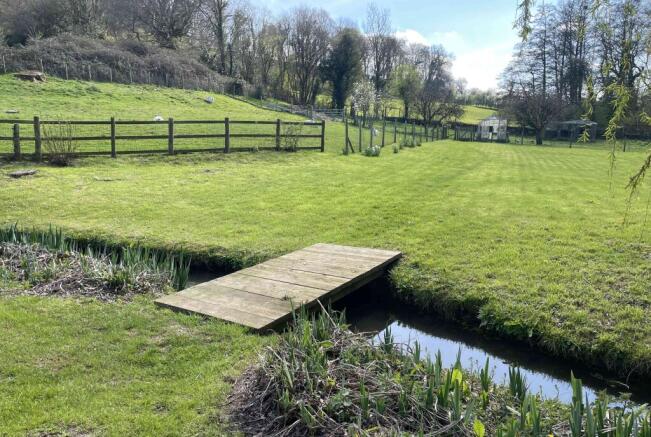 Dillay Brook & Paddock