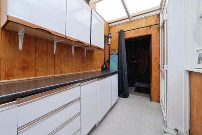 2 bed Terraced for sale Image 11