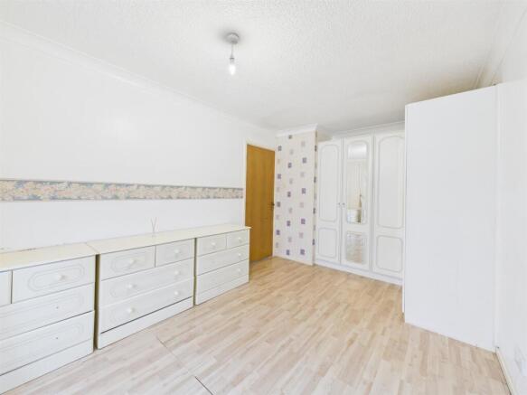 2 bed Semi-Detached Bungalow for sale Image 5