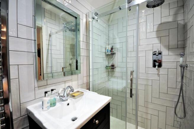 Guest En-Suite