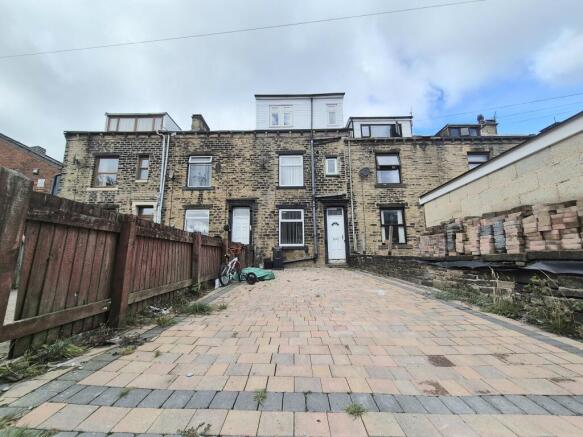 4 bed Terraced to rent Image 12