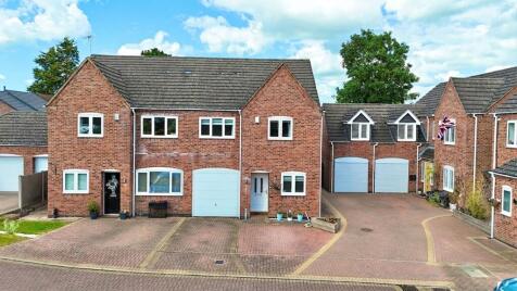 Walnut Close, Hough, CW2