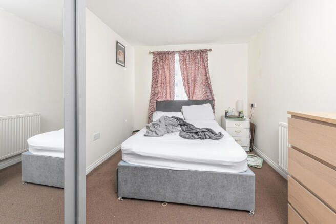 2 bed Flat for sale Image 12