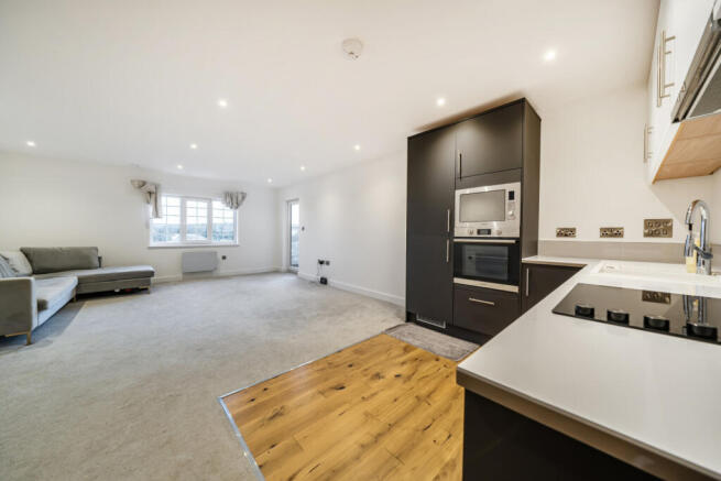 1428843-10-69b53b...