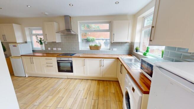 13 FRE Kitchen