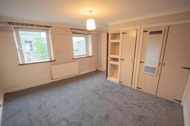 2 bed Cottage for sale Image 8