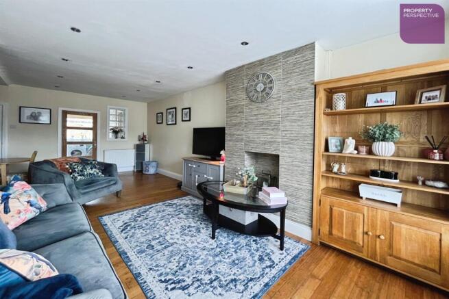 Living/Dining Room