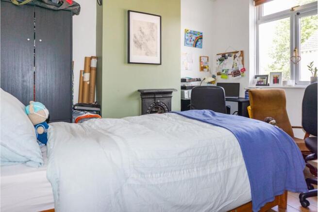 Photo 12