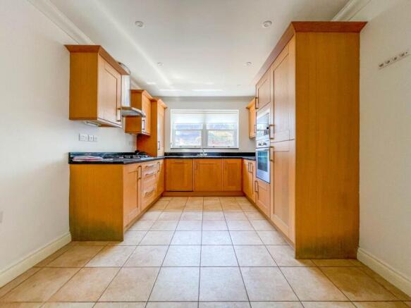 KITCHEN (2)