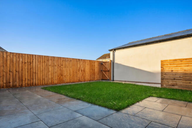 Garden (Plot 21)