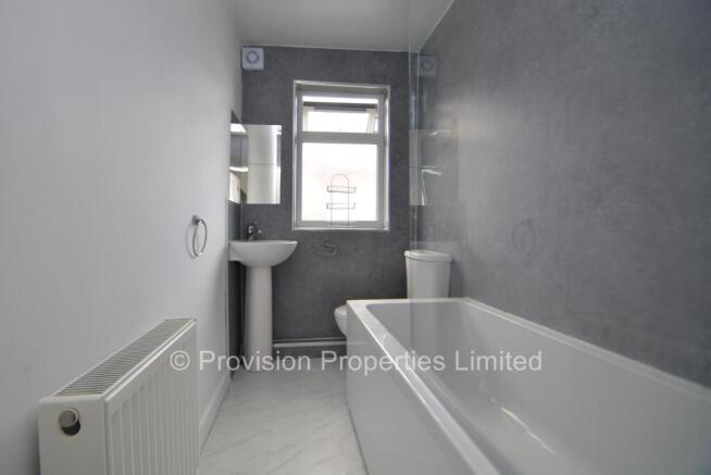 6 bed Terraced to rent Image 10