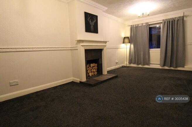 3 bed Semi-Detached to rent Image 4