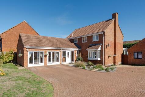 Nelson Road, Eaton Socon, St. Neots, Cambs PE19 8PX