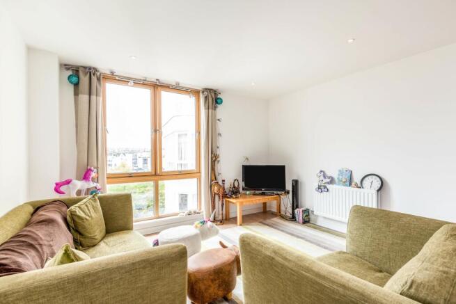 Open Plan Living/ Ki