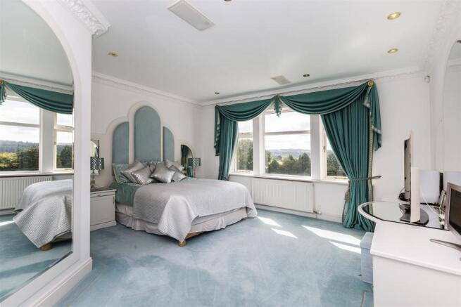 Bedroom Accomodation  (2).jpg